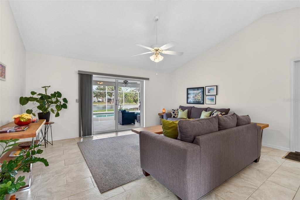For Sale: $500,000 (3 beds, 2 baths, 2043 Square Feet)
