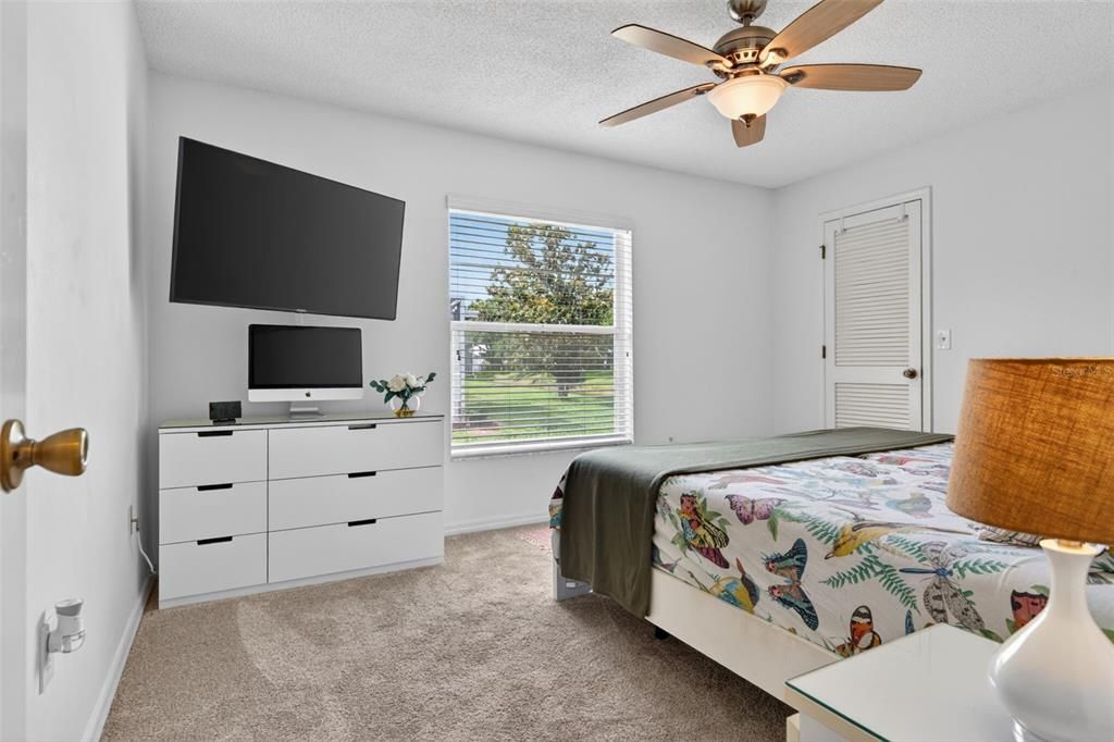 For Sale: $500,000 (3 beds, 2 baths, 2043 Square Feet)