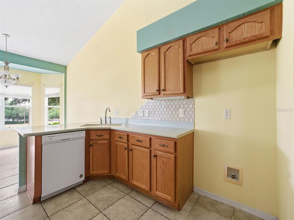 En Venta: $305,000 (3 camas, 2 baños, 1818 Pies cuadrados)