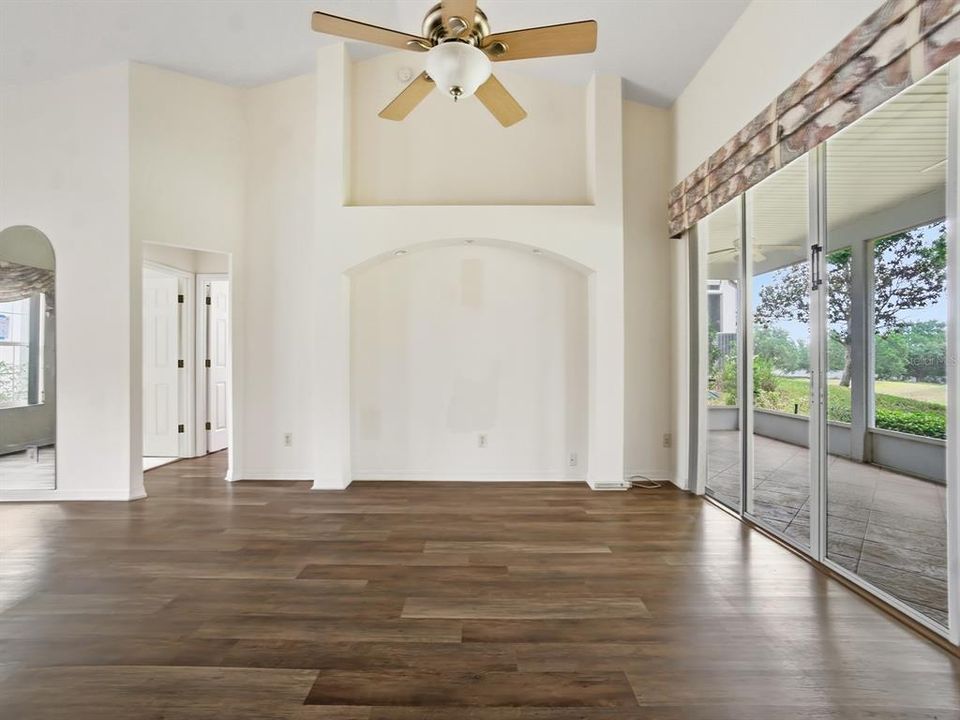 En Venta: $305,000 (3 camas, 2 baños, 1818 Pies cuadrados)