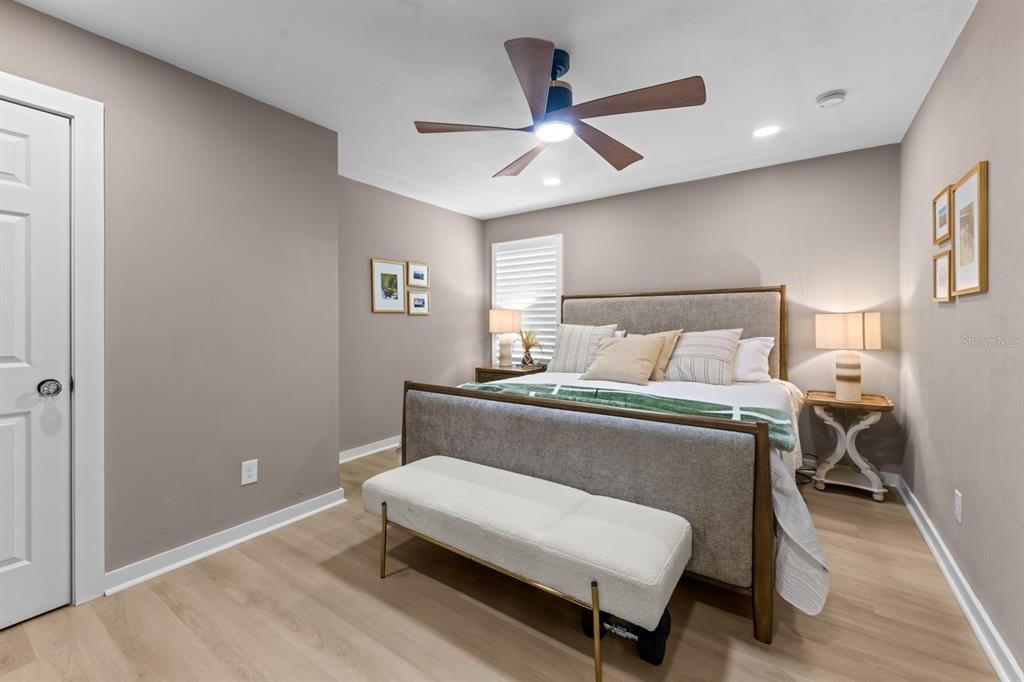 For Sale: $385,000 (3 beds, 3 baths, 1873 Square Feet)