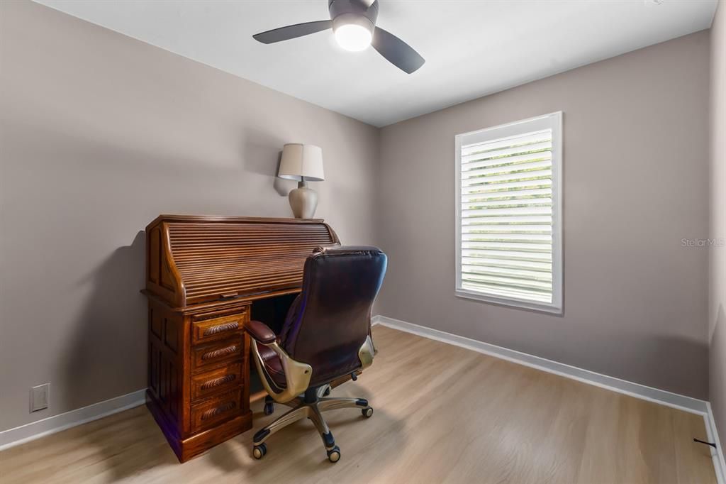 For Sale: $385,000 (3 beds, 3 baths, 1873 Square Feet)