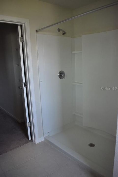 For Rent: $2,500 (4 beds, 3 baths, 1876 Square Feet)