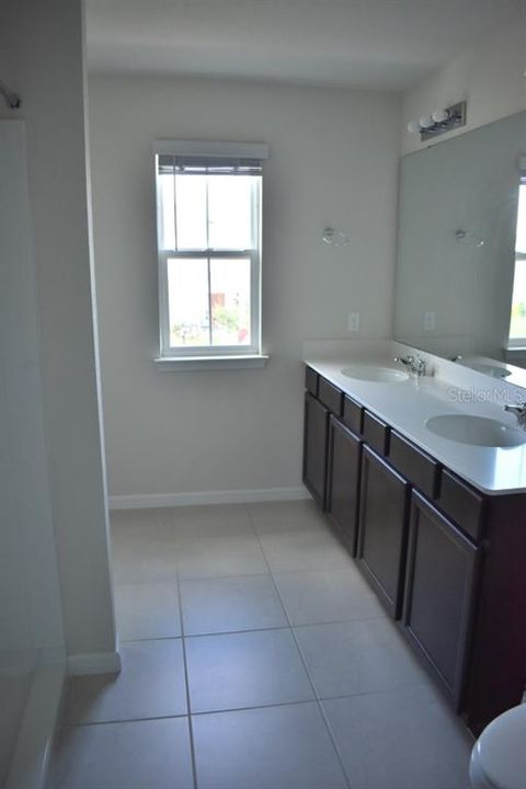 For Rent: $2,500 (4 beds, 3 baths, 1876 Square Feet)