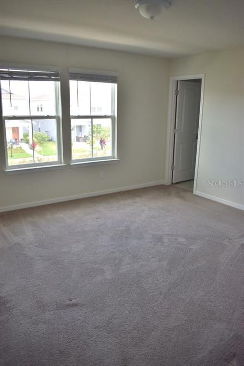 For Rent: $2,500 (4 beds, 3 baths, 1876 Square Feet)