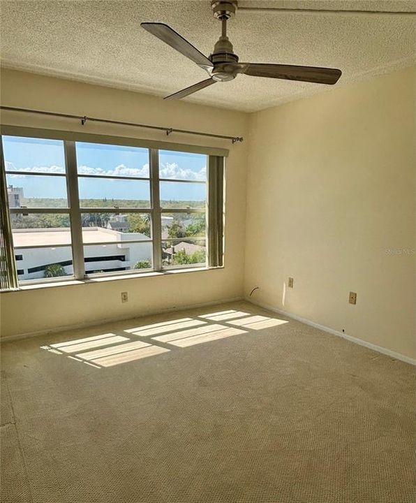 For Rent: $2,350 (2 beds, 2 baths, 1104 Square Feet)