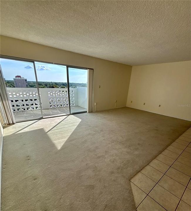 For Rent: $2,350 (2 beds, 2 baths, 1104 Square Feet)