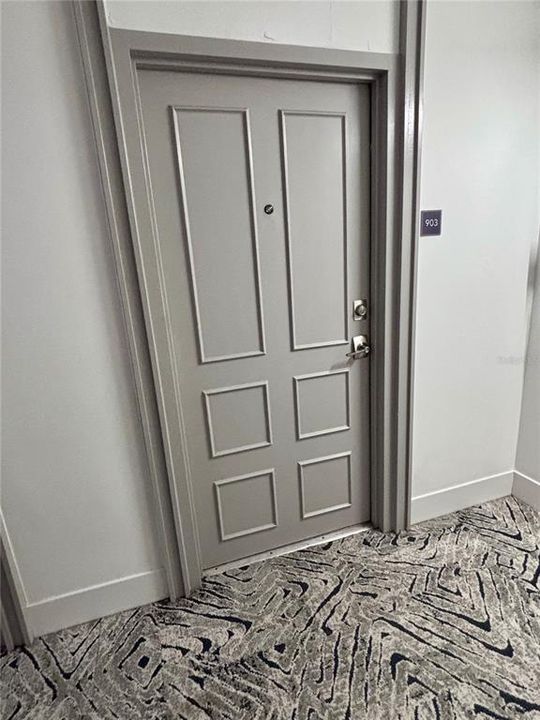 For Rent: $2,350 (2 beds, 2 baths, 1104 Square Feet)