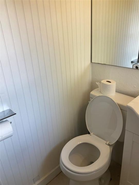 For Rent: $950 (1 beds, 1 baths, 295 Square Feet)