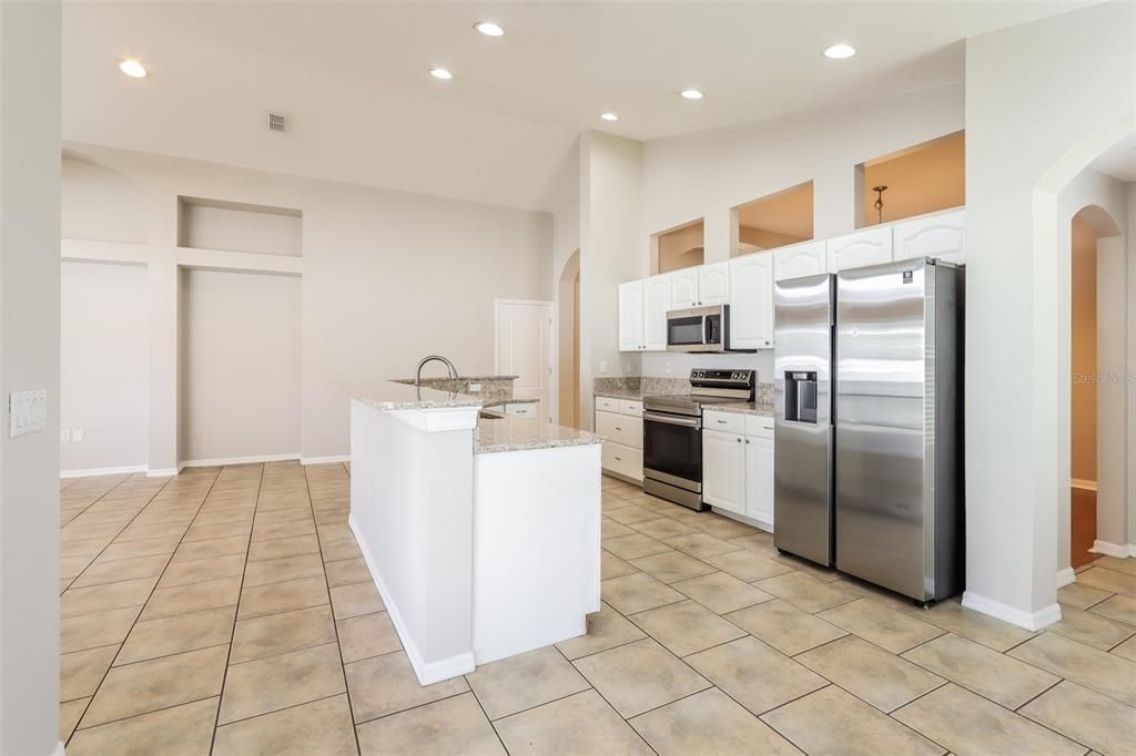 For Sale: $450,000 (3 beds, 2 baths, 1758 Square Feet)