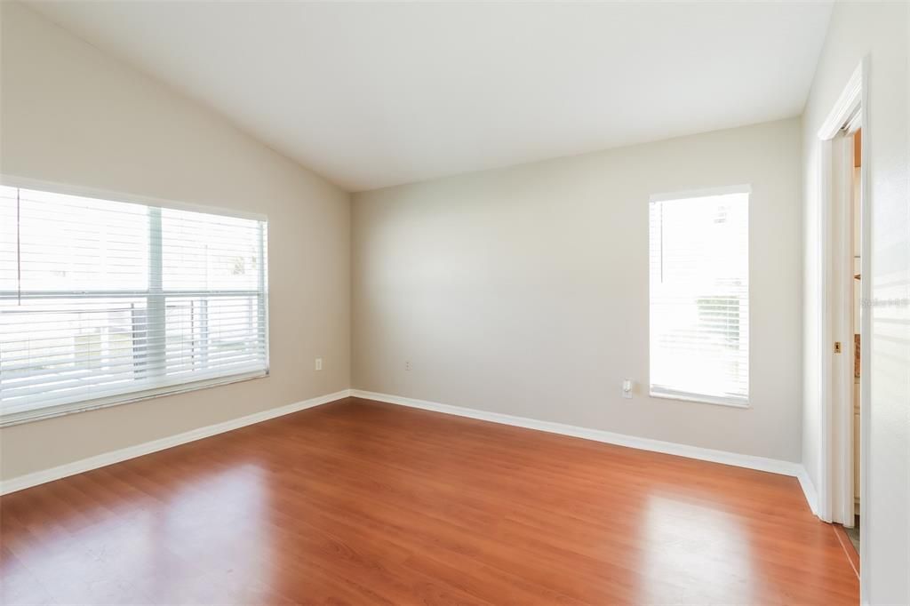 For Sale: $450,000 (3 beds, 2 baths, 1758 Square Feet)