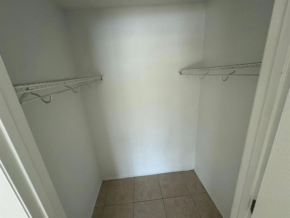 For Sale: $194,900 (2 beds, 2 baths, 1103 Square Feet)