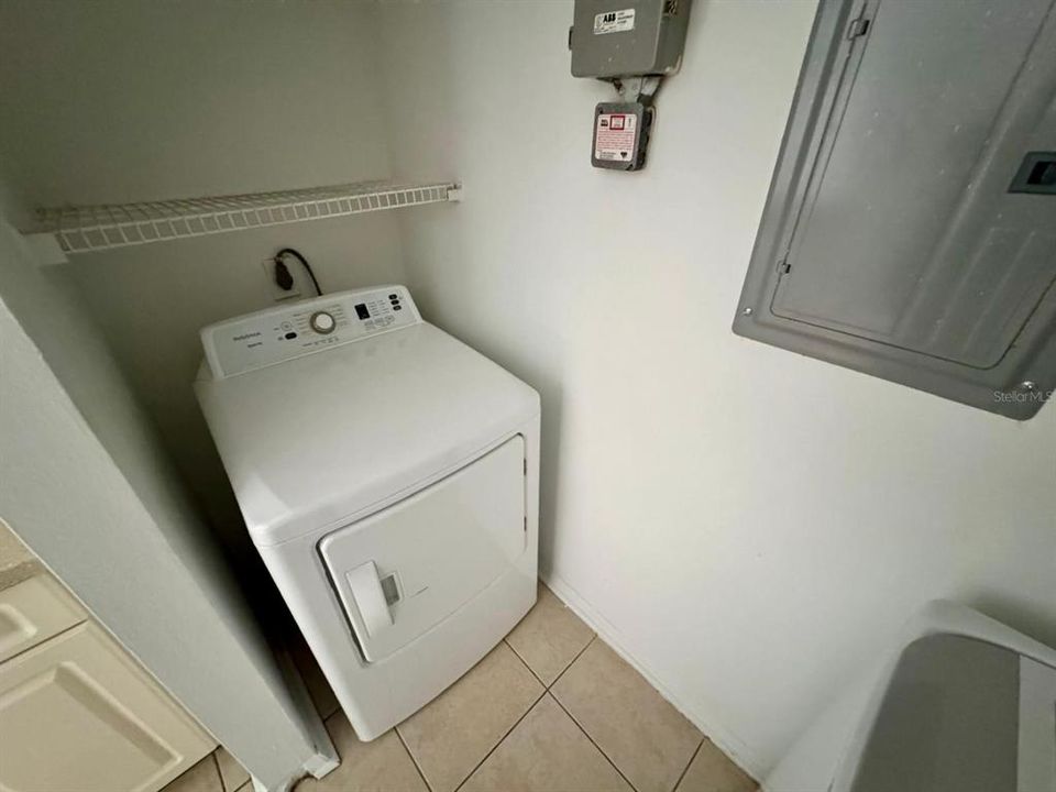 For Sale: $194,900 (2 beds, 2 baths, 1103 Square Feet)