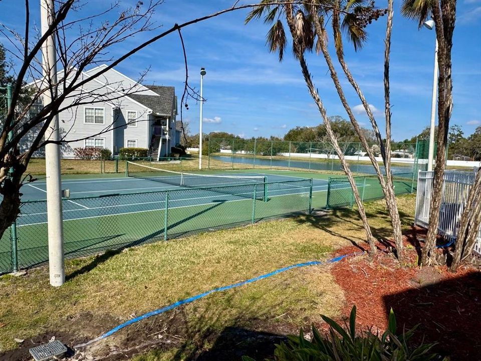 For Sale: $194,900 (2 beds, 2 baths, 1103 Square Feet)