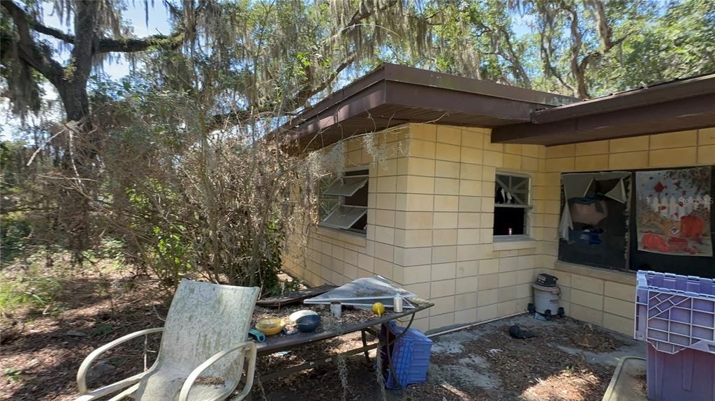 На продажу: $320,000 (3 спален, 1 ванн, 1018 Квадратных фут)