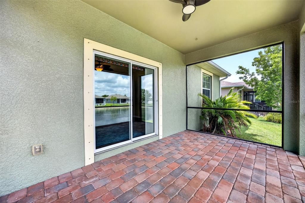 For Sale: $335,000 (3 beds, 2 baths, 1560 Square Feet)