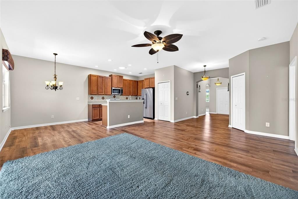 For Sale: $335,000 (3 beds, 2 baths, 1560 Square Feet)