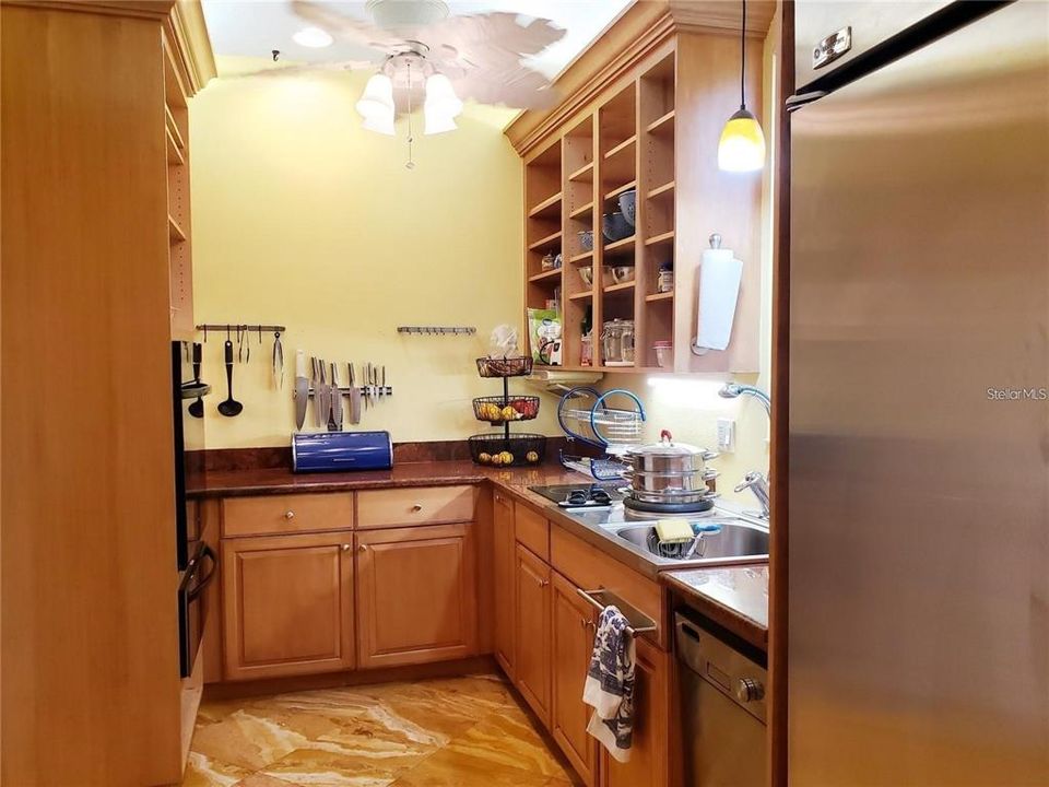 В аренду: $5,000 (4 спален, 3 ванн, 2582 Квадратных фут)