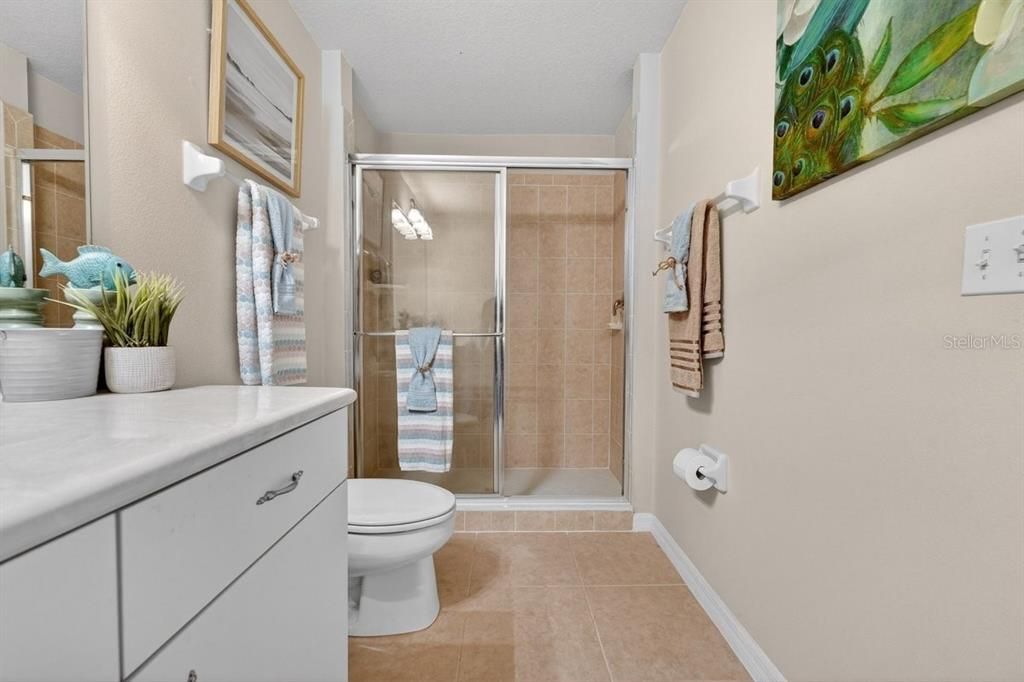 На продажу: $299,000 (2 спален, 3 ванн, 1604 Квадратных фут)