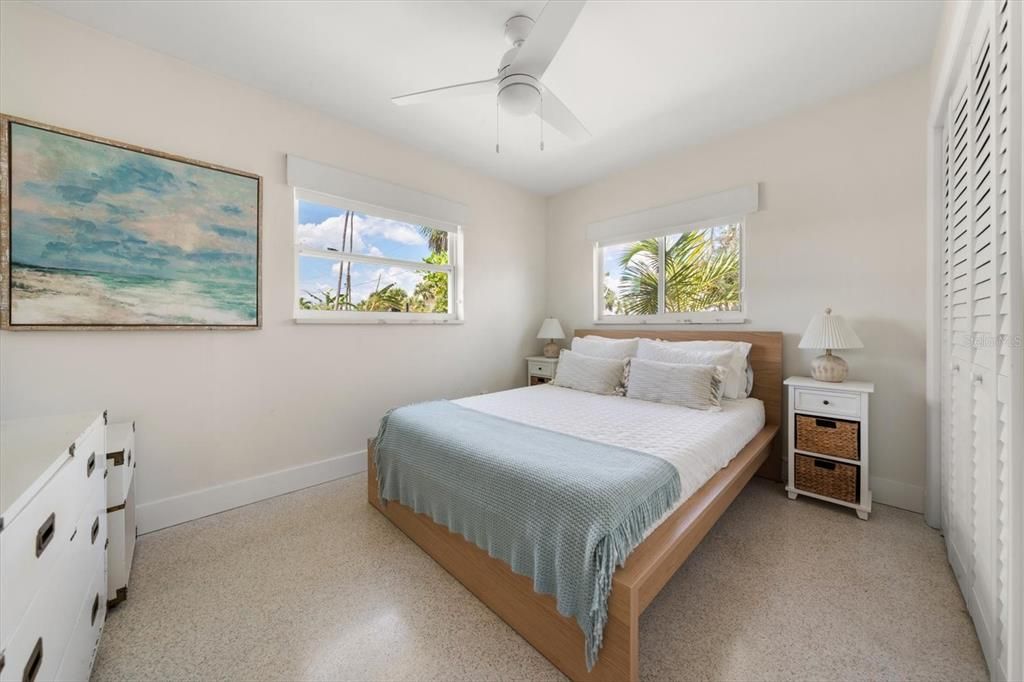 For Sale: $775,000 (3 beds, 2 baths, 1092 Square Feet)