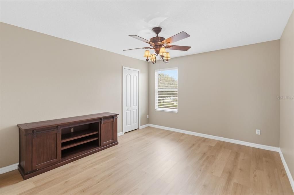For Sale: $589,900 (5 beds, 3 baths, 3181 Square Feet)