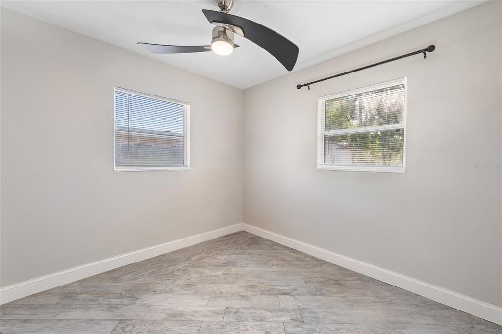 For Sale: $319,999 (3 beds, 1 baths, 1138 Square Feet)