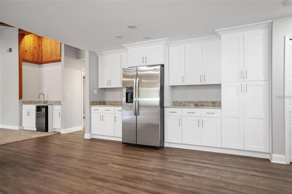 For Rent: $5,400 (5 beds, 3 baths, 3287 Square Feet)