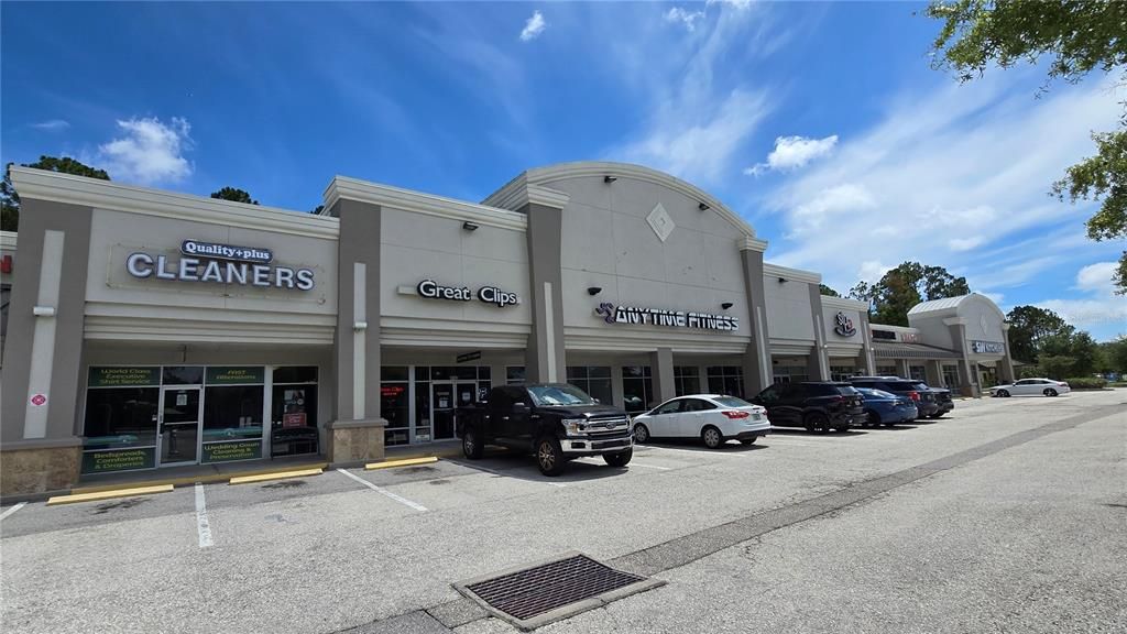 For Rent: $5,400 (5 beds, 3 baths, 3287 Square Feet)