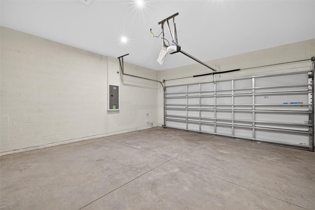 For Sale: $405,195 (3 beds, 2 baths, 1894 Square Feet)