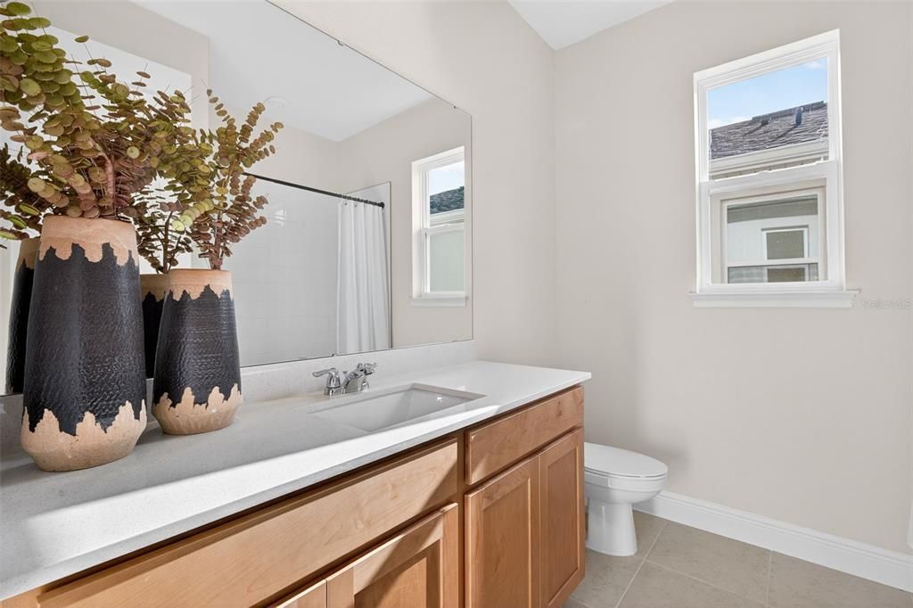 For Sale: $405,195 (3 beds, 2 baths, 1894 Square Feet)