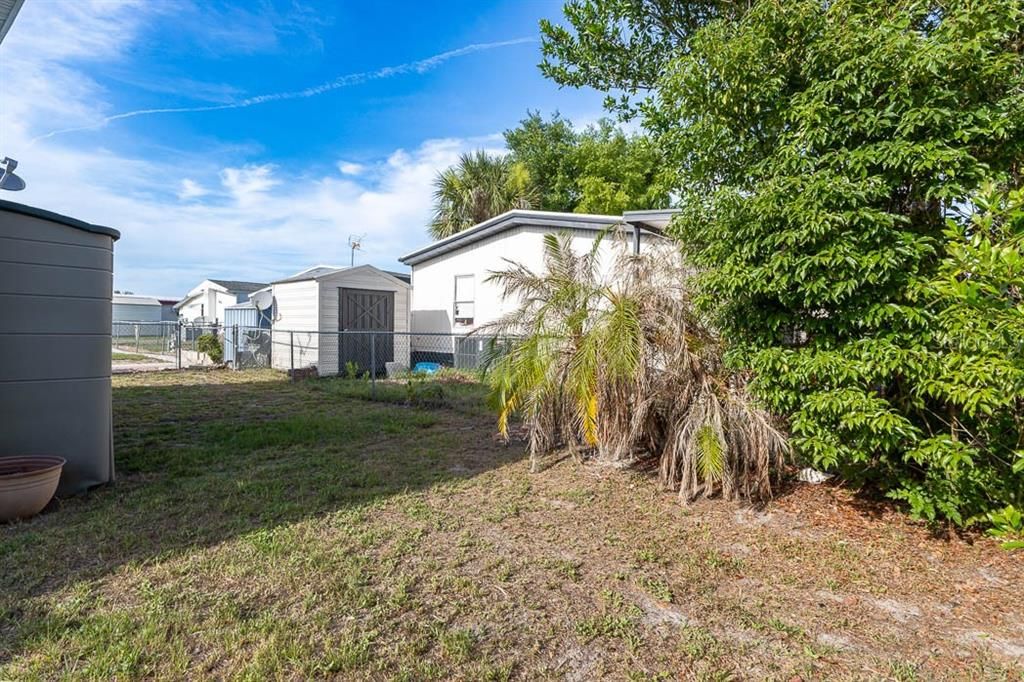 For Sale: $185,000 (2 beds, 2 baths, 1296 Square Feet)