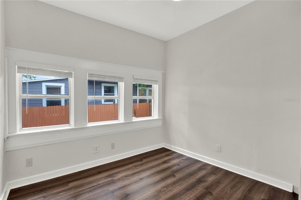 En Venta: $579,995 (4 camas, 3 baños, 1467 Pies cuadrados)