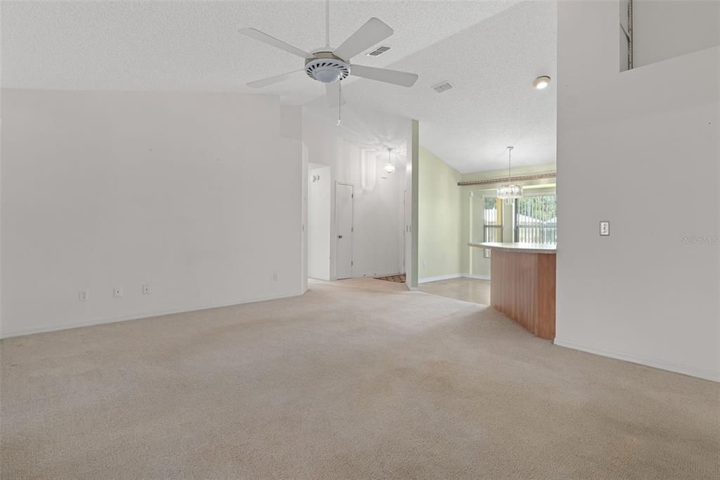 For Sale: $269,900 (3 beds, 2 baths, 1243 Square Feet)