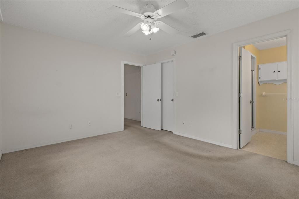 For Sale: $269,900 (3 beds, 2 baths, 1243 Square Feet)