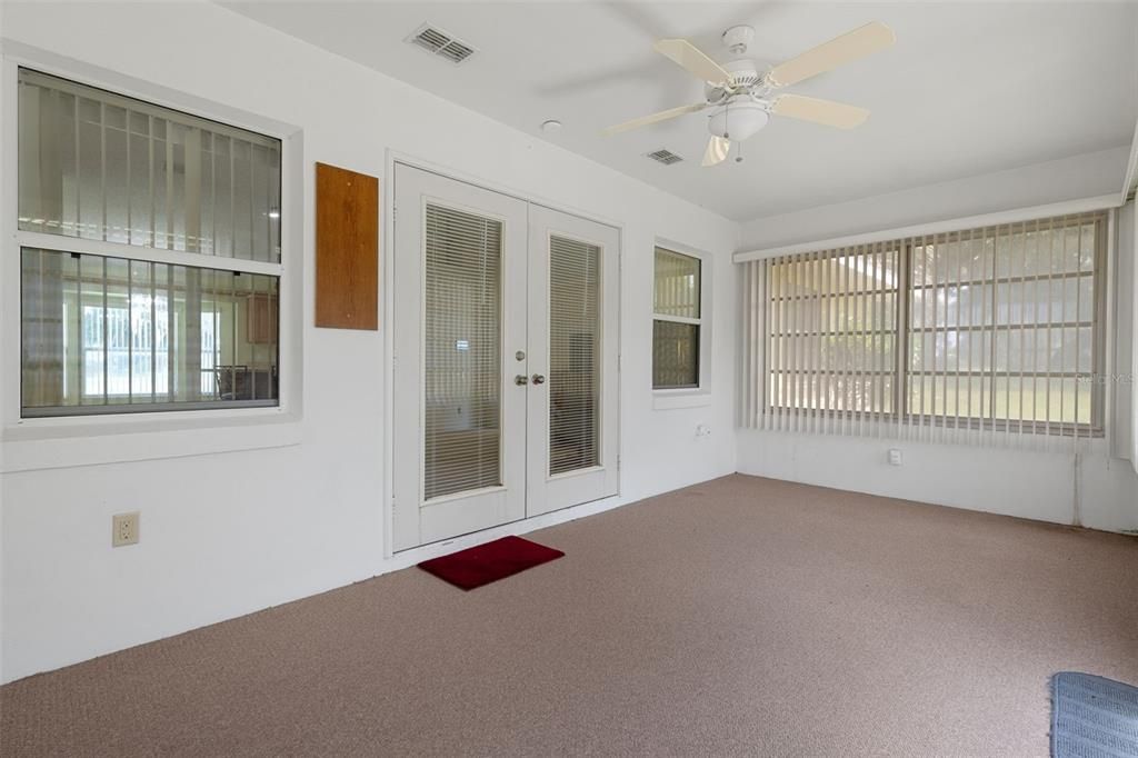 For Sale: $269,900 (3 beds, 2 baths, 1243 Square Feet)