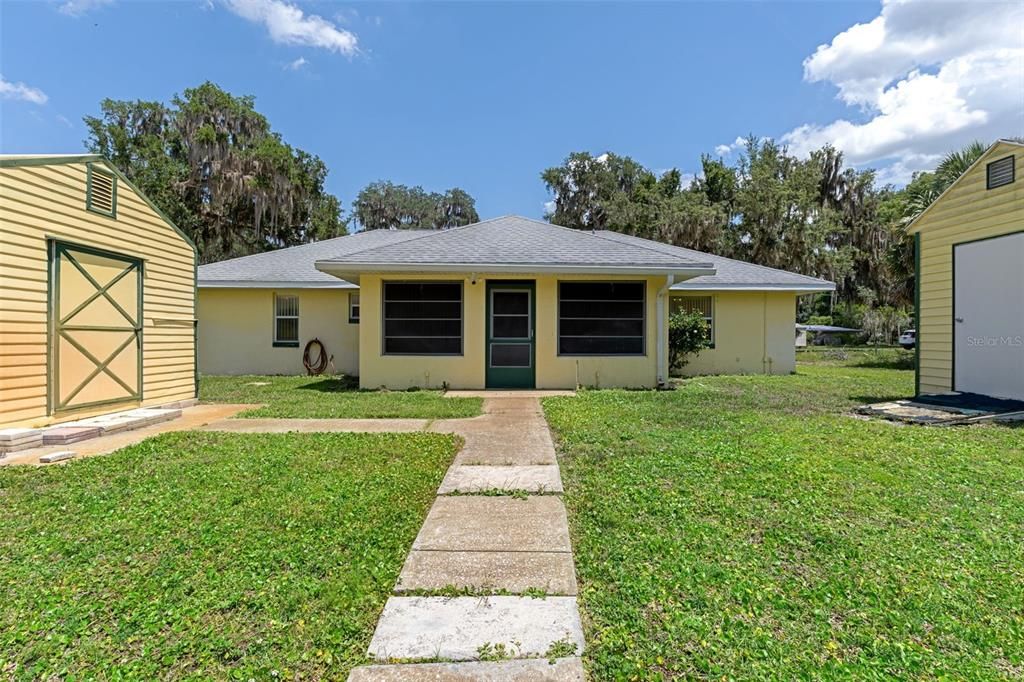 For Sale: $269,900 (3 beds, 2 baths, 1243 Square Feet)