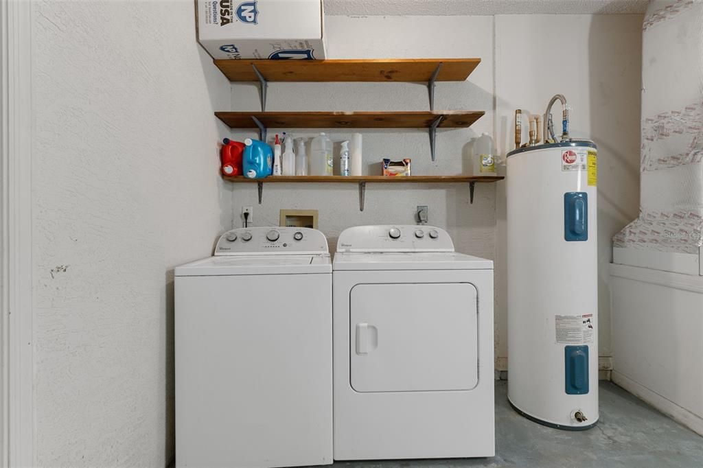 For Sale: $269,900 (3 beds, 2 baths, 1243 Square Feet)