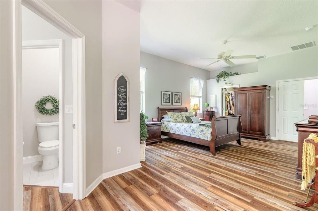 For Sale: $650,000 (3 beds, 2 baths, 2455 Square Feet)