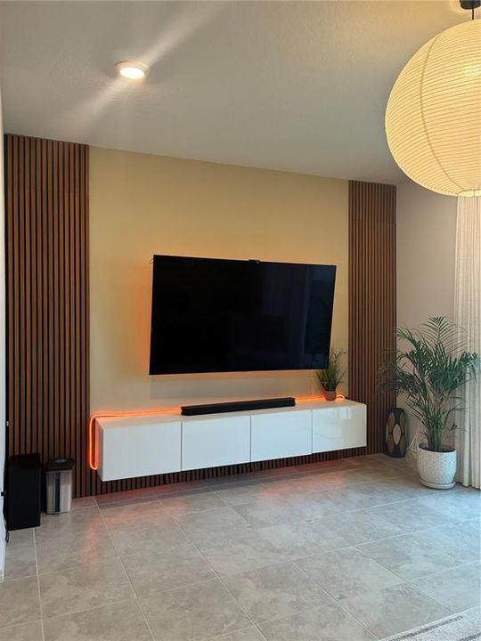 For Rent: $2,400 (3 beds, 2 baths, 1762 Square Feet)