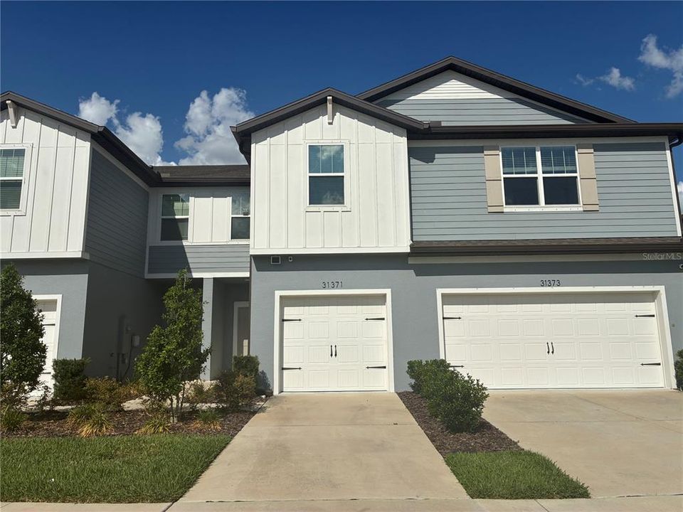 For Rent: $2,400 (3 beds, 2 baths, 1762 Square Feet)