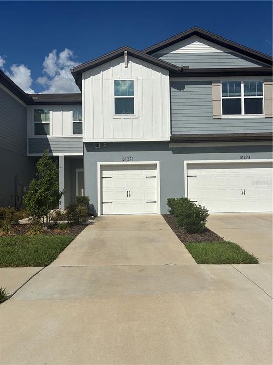 For Rent: $2,400 (3 beds, 2 baths, 1762 Square Feet)