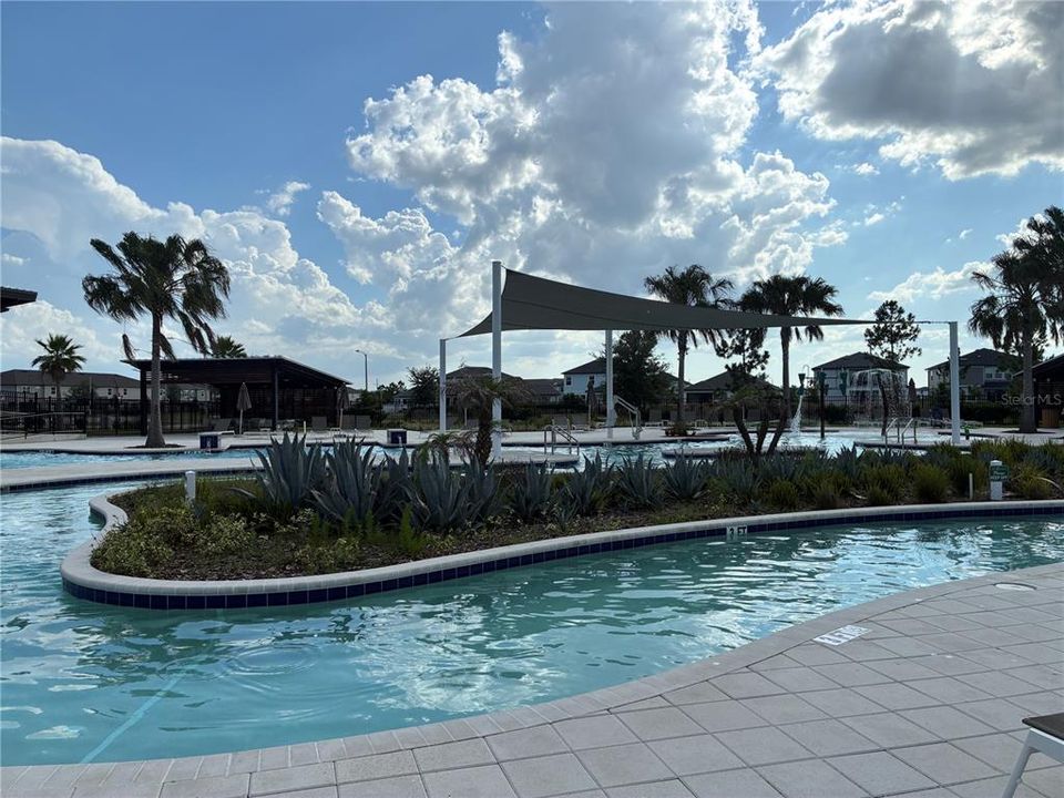 For Rent: $2,400 (3 beds, 2 baths, 1762 Square Feet)