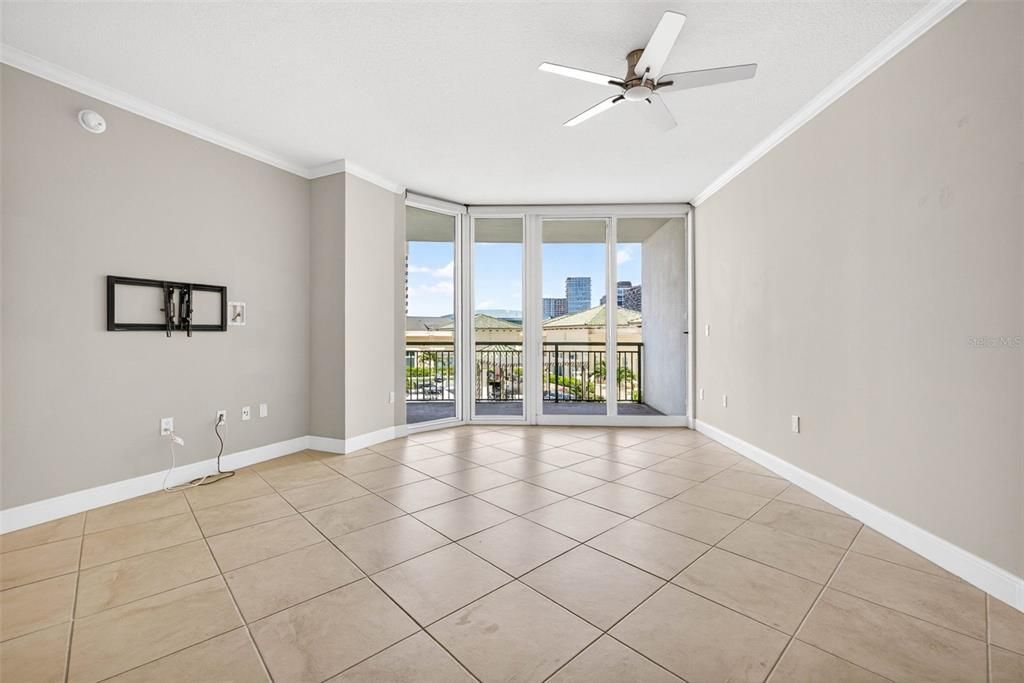 For Rent: $4,500 (2 beds, 2 baths, 1242 Square Feet)