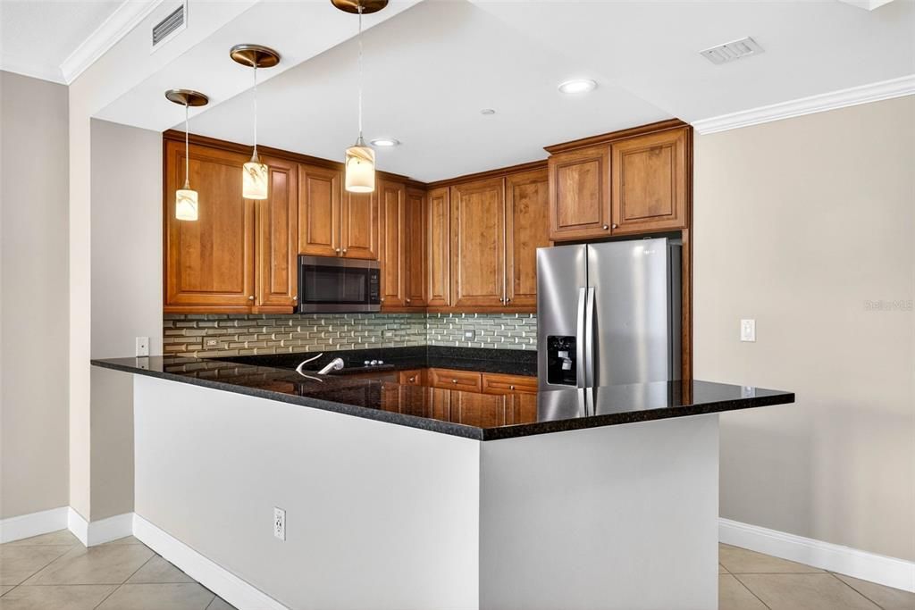 For Rent: $4,500 (2 beds, 2 baths, 1242 Square Feet)