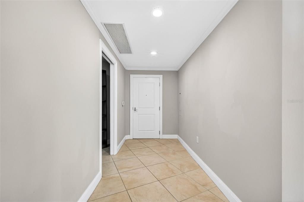 For Rent: $4,500 (2 beds, 2 baths, 1242 Square Feet)