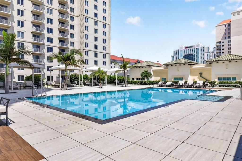 For Rent: $4,500 (2 beds, 2 baths, 1242 Square Feet)