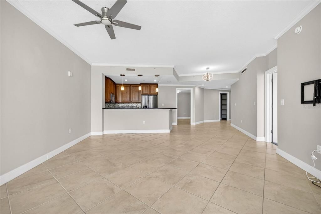 For Rent: $4,500 (2 beds, 2 baths, 1242 Square Feet)