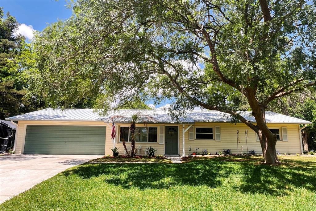 For Sale: $269,900 (3 beds, 2 baths, 1544 Square Feet)