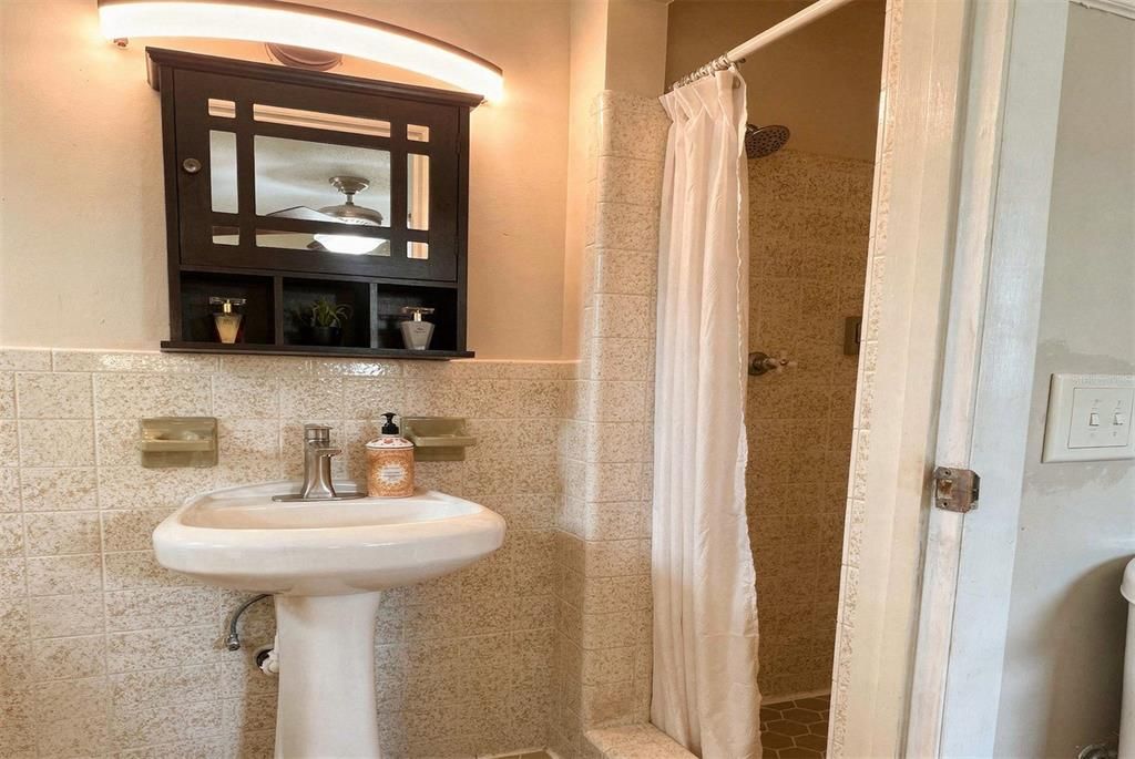 For Sale: $269,900 (3 beds, 2 baths, 1544 Square Feet)