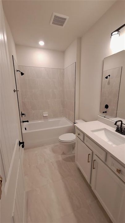 Active With Contract: $2,495 (4 beds, 2 baths, 1850 Square Feet)